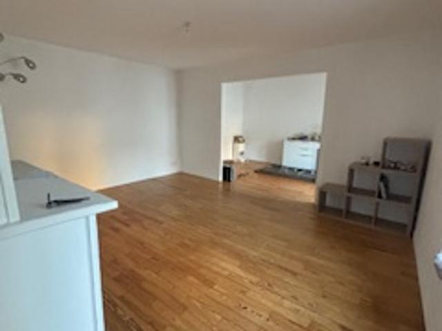 CHERBOURG EN COTENTIN 50100 Maison de ville sans extérieur de 94.74 m2 non meublée type F4