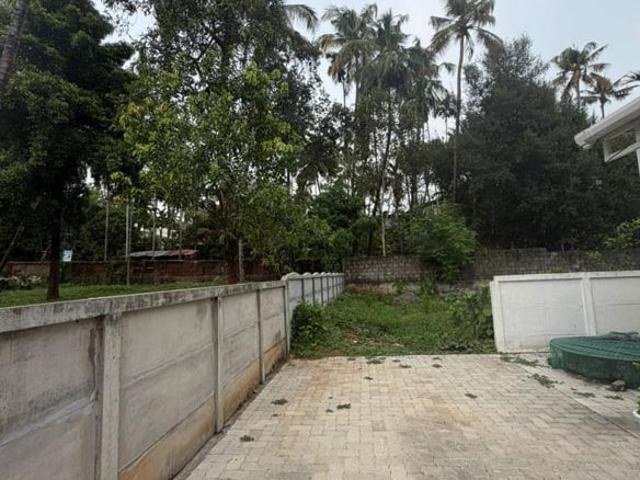 Cheroor, Thrissur City 2178 Sq.Ft. Plot in Cheroor Thrissur Listing ID: #10373