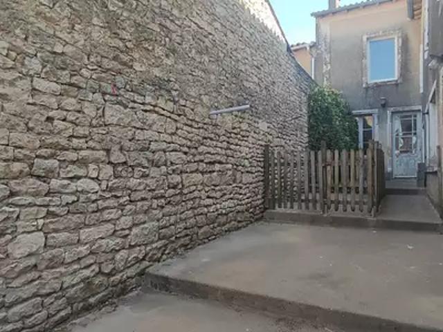 Cherveux 79410 Achat / Vente maison 5 pièces t5