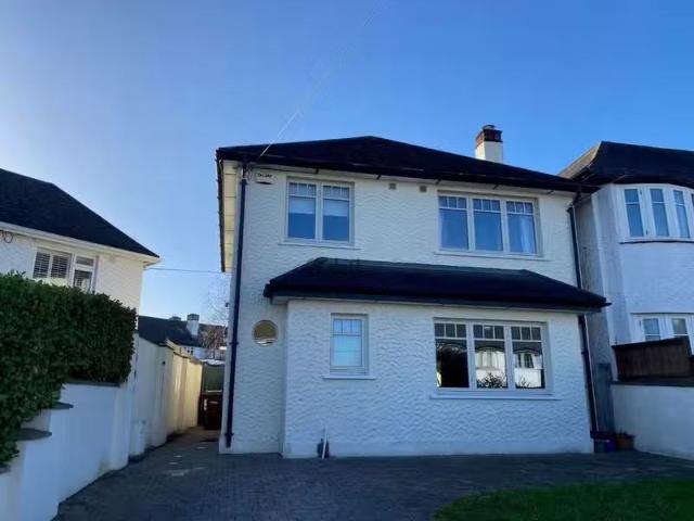 Chestnut Road, Mount Merrion, Mount Merrion, Co. Dublin is for.