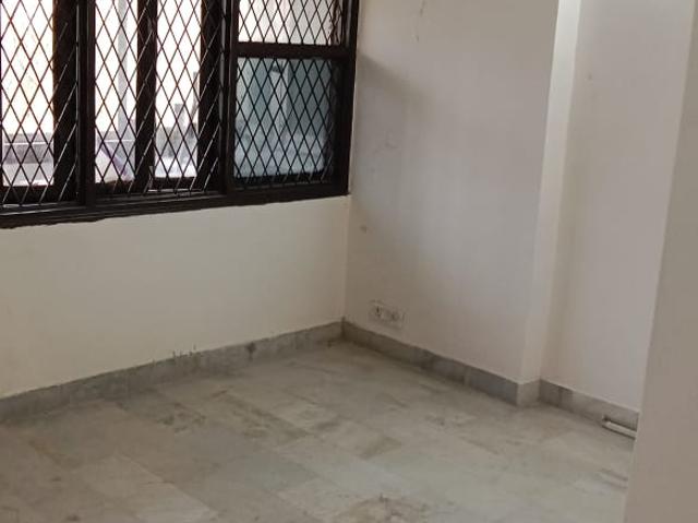 Chittaranjan Park 2 Bedroom 125 Sq. Yd. Builder Floor in Chittaranjan Park Delhi Listing ID: #10269