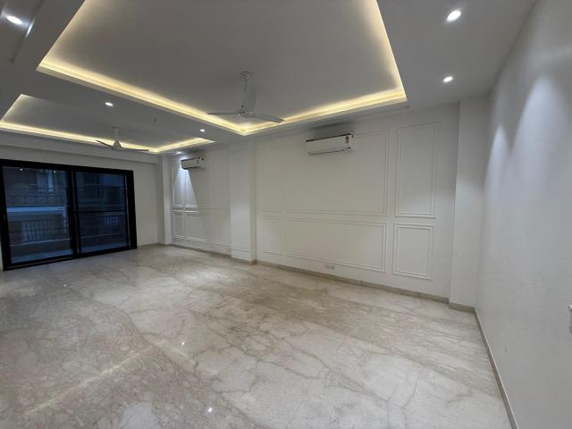 Chittaranjan Park 3 Bedroom 160 Sq. Yd. Builder Floor in Chittaranjan Park Delhi Listing ID: #10302
