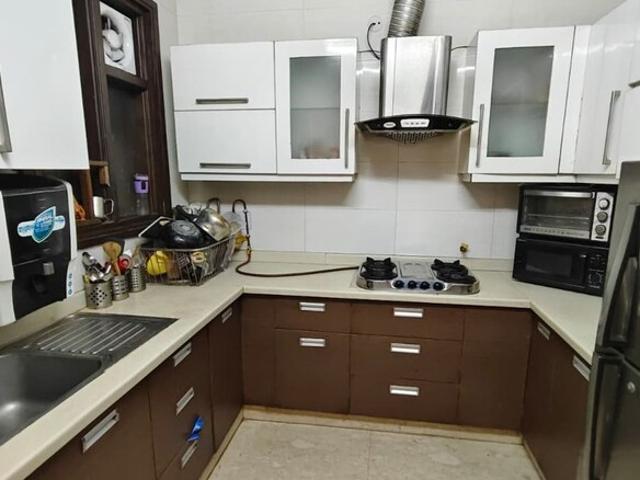 Chittaranjan Park, South Delhi 3 Bedroom 160 Sq. Yd. Builder Floor in Chittaranjan Park Delhi Listing ID: #10428