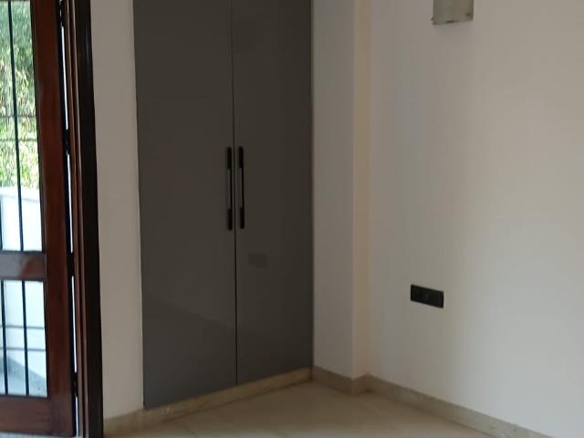 Chittaranjan Park, South Delhi 3 Bedroom 184 Sq. Yd. Builder Floor in Chittaranjan Park Delhi Listing ID: #10151