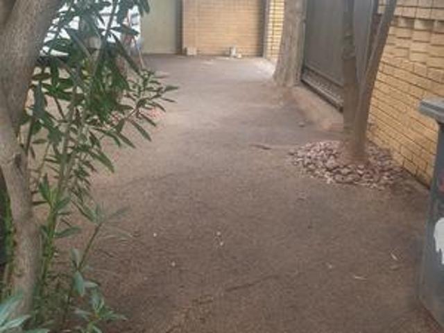 chiawelo ext 3 massive 3bedroom fami.