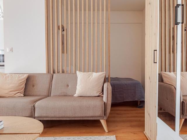 Chic One Bedroom Oasis in Central Paris, Paris Amsterdam Apartments for Rent