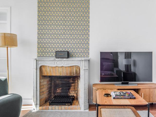 Chic One Bedroom Apartment in the Heart of Paris, Paris Amsterdam Apartments for Rent