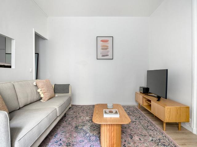 Chic One Bedroom Apartment in Paris's Chaillot, Paris Amsterdam Apartments for Rent