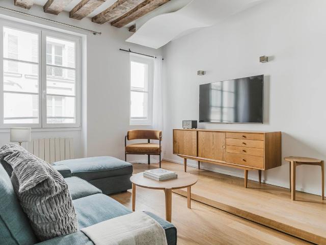 Chic One Bedroom Retreat in Paris, Paris Amsterdam Apartments for Rent