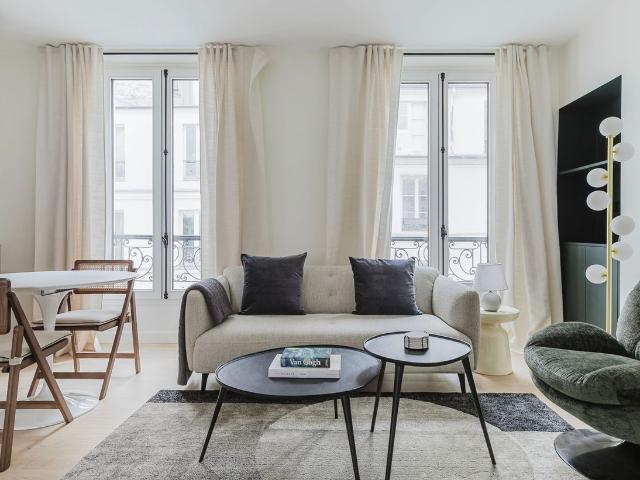 Chic One Bedroom Retreat in Paris, Paris Amsterdam Apartments for Rent