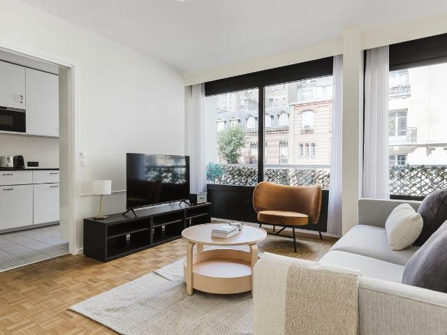 Chic Auteuil Apartment: Comfort & Style Await!, Paris Amsterdam Apartments for Rent