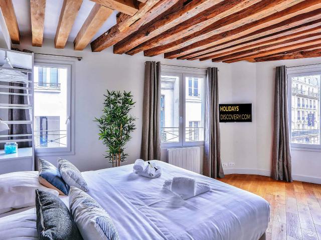 Chic Apartment in Saint Michel