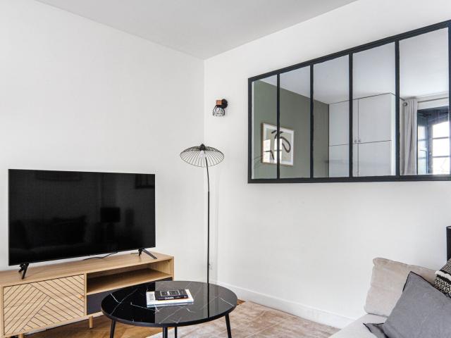 Chic Le Marais One Bedroom Retreat in Paris