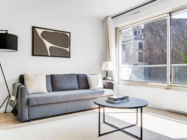 Chic Parisian One Bedroom Retreat, Paris Amsterdam Apartments for Rent