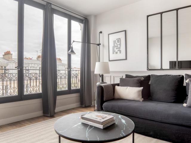 Chic Parisian Haven: Modern 1BR in Les Halles