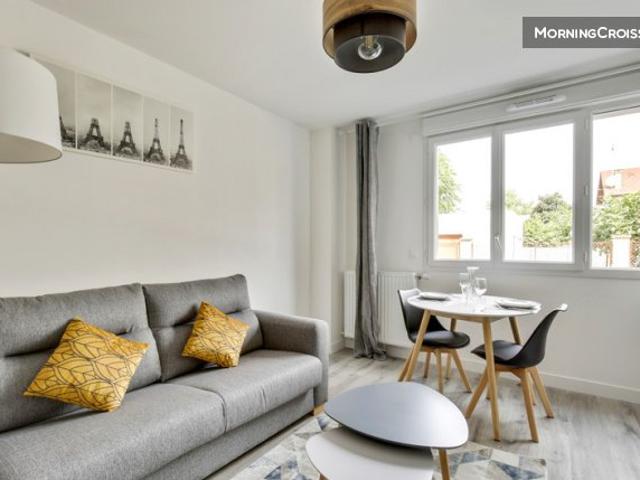 Chic studio near Paris La Defense