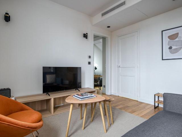 Chic Sorbonne Apartment with City Views, Paris Amsterdam Apartments for Rent
