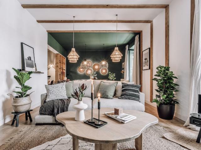 Chic Two Bedroom Apartment with Balcony and Modern Design in Malasaña Universidad, Madrid Amsterdam Apartments for Rent