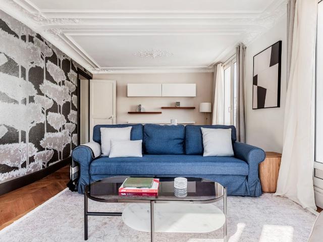 Chic Two Bedroom Paris Apartment with City Views, Paris Amsterdam Apartments for Rent