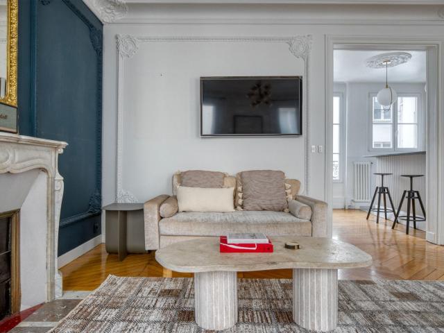 Chic Ternes 2 Bedroom Haven in Paris