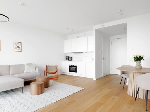 Chic 1 Bedroom Furnished Apartment in Eden Tower Frankfurt – Modern Living with Stunning View, Frankfurt Amsterdam Apartments for Rent