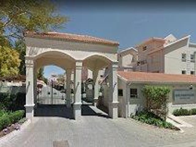 chic 2 bed apartment in morningside.