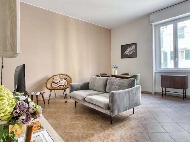 Chic 2 bed flat in the centre