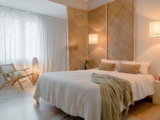 Chic 3 Bedroom Apartment with Indonesian Beach Inspired Design and Private Terrace, Madrid Amsterdam Apartments for Rent