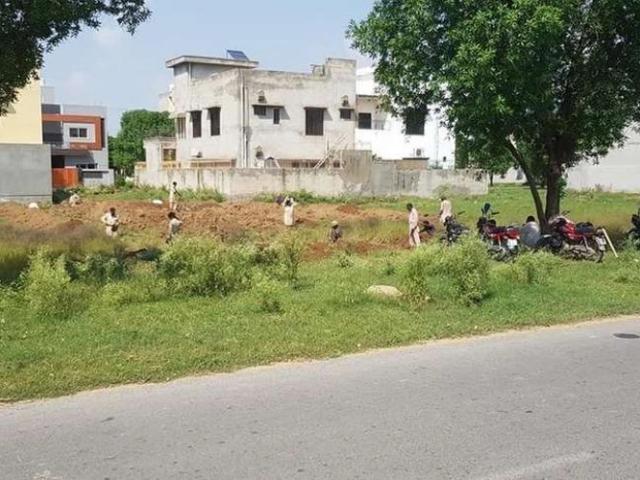 Chinar bagh corner Plot 1 kanal residental On ground Possesion Lahore Chinar Bagh ID 61957