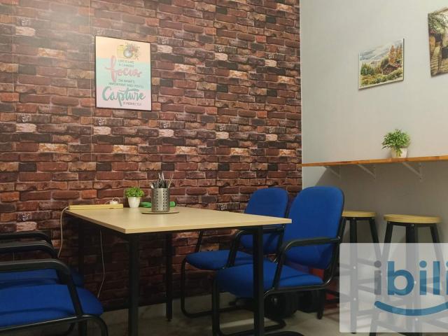 chinese male, 1 mon deposit, 2 storey house, rental include water, electric, gas, wifi, cleaning, big parking space