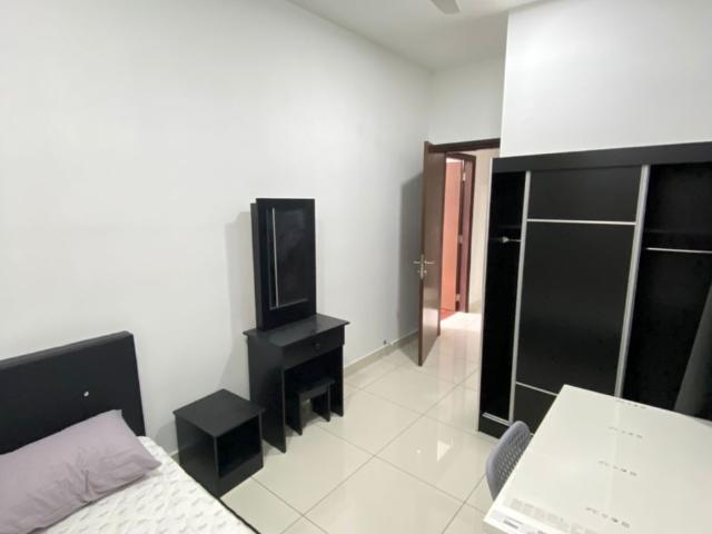 Chinese Single Room at Paraiso Residence, Bukit Jalil