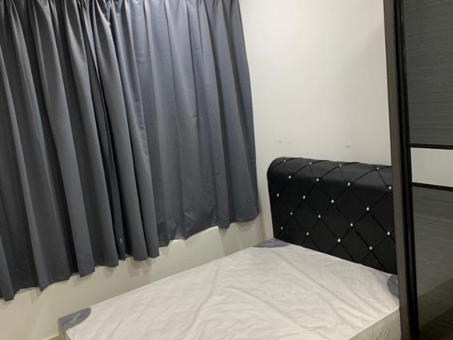 [Chinese Unit] Big Master with Private Bathroom