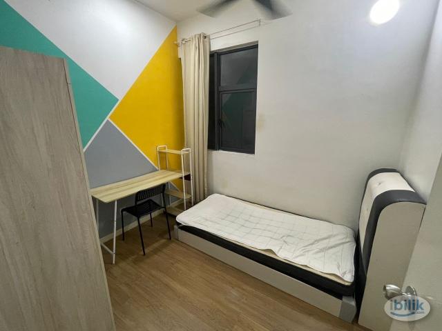 [Chinese Unit] Small Room at Casa Green_Available Early Aug