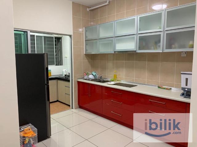 Chinese Unit Small Room_Include Utilities Available Now