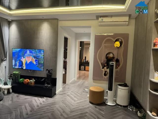 Chính chủ thiện chí bán căn 72m2 2 ngủ cực rộng, full đồ đẹp giá chỉ 5.1 tỷ tại d'capitale