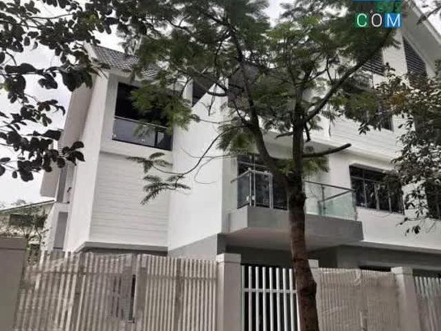 Chính chủ bán BT đơn lập Phùng Khoang Quốc hội. DT 250m x 3,5 tầng, lô góc. LH: 0964869
