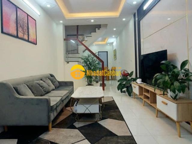 Chính chủ bán gấp nhà 45mx5t, nhỉnh 3 tỷ, ô tô, 2 thoáng, đông ngạc, bắc từ liêm