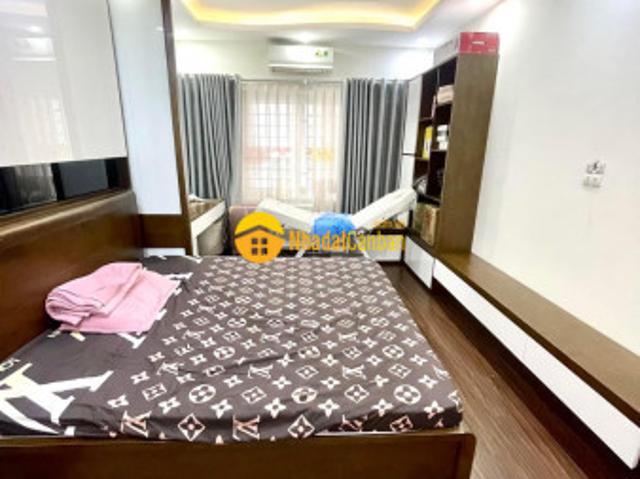 Chính chủ bán gấp nhà đường mỹ đình 42m2, kinh doanh sầm uất giá 4.2 tỷ