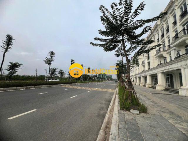 Chính chủ bán lk louis city đại mỗ, nam từ liêm. Dt 105m x 5,5 tầng, sđcc. Giá 30,5 tỷ. lh 096476