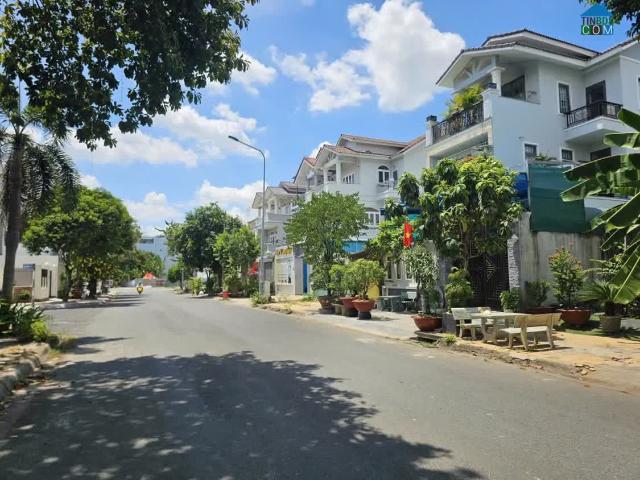 Chính Chủ Bán Mặt Tiền 20, Phường Phước Long B, Quận 9. DT: 8 x 20m, Chỉ 19 tỷ 500 Triệu, Tell