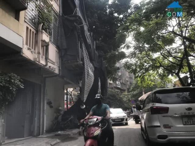 Chính chủ bán nhà mặt phố Đông Tác, lô góc ngã 3 đắc địa, đối diện Vincom