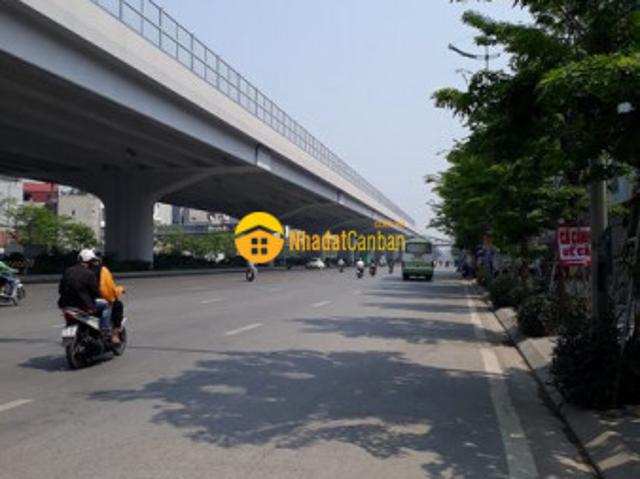 Chính chủ bán nhà mặt phố phạm văn đồng, bắc từ liêm, dt 93m2, mt 5.4m, nhỉnh 20 tỷ