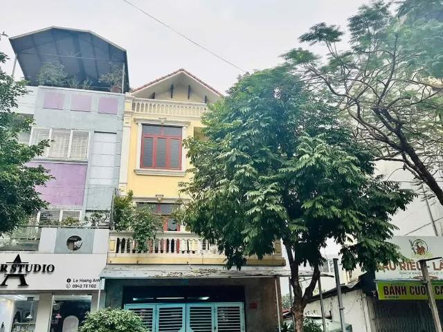 CHÍNH CHỦ Bán nhà Liền kề, LÔ GÓC, Phú Hà Sơn Tây HN Vị trí đẹp nhất Phú Hà