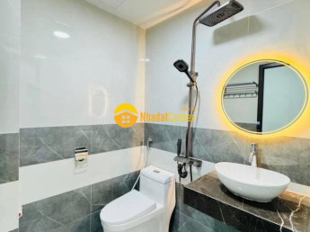Chính chủ bán nhà riêng mĩ đình. Diện tích 30m. Giá 5.9tỷ có thương lượng