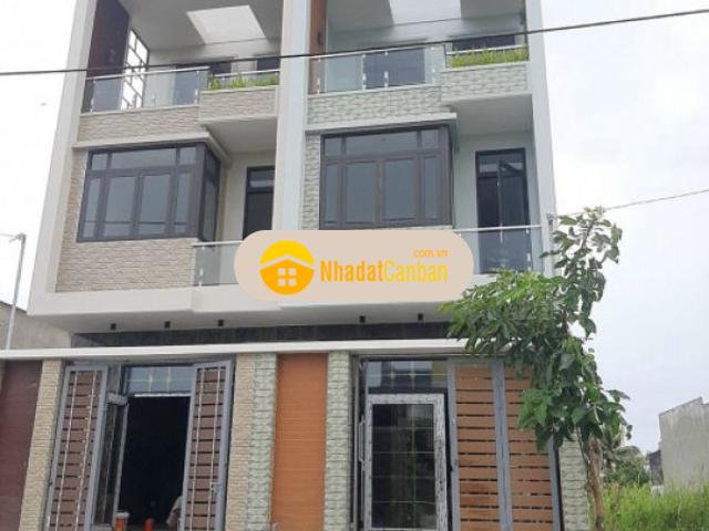 Chính chủ bán nhà 1 trệt 2 lầu hoàn thiện cao cấp