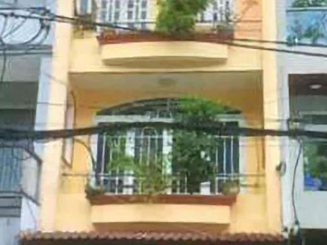 Chính Chủ Bán Nhà 1 Trệt 3 Lầu Giá Rẻ Trung Tâm Bình Tân