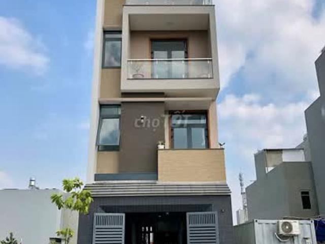 Chính chủ bán nhà 1 trệt 3 lầu, KDC Phú Hồng Thịnh 9 TP Dĩ An