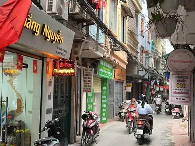 Chính chủ bán nhà 5 tầng mặt ngõ Văn Chương 1 Trung tâm Đống Đa Kinh doanh tốt Tiềm năng cao
