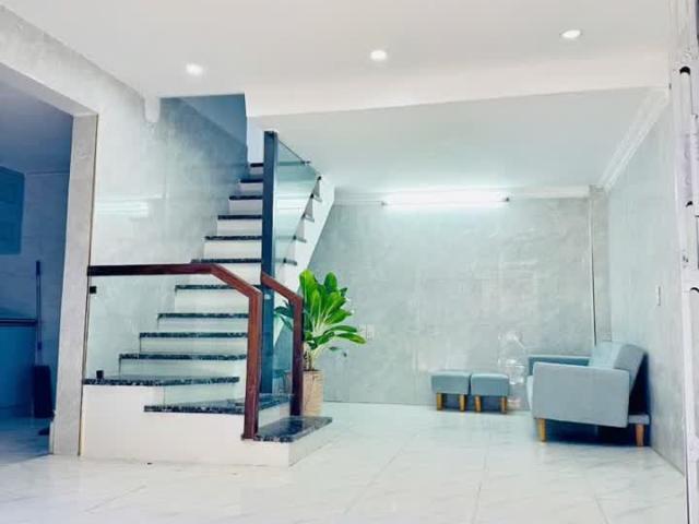 Chính Chủ Cần Chuyển Nhượng Căn Nhà Đẹp Tại 11/81 / Phạm Hữu Điều Lê Chân Tp HP