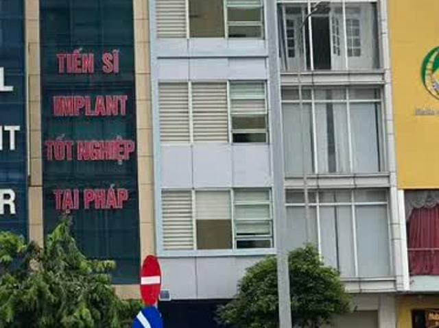 Chính chủ cần cho thuê nhà nguyên căn mặt tiền đường Nguyễn Hữu Cảnh, P19, Q Bình Thạnh, HCM